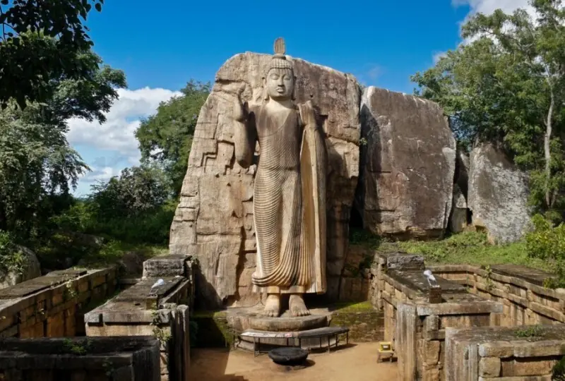 Aukana Buddha Statue