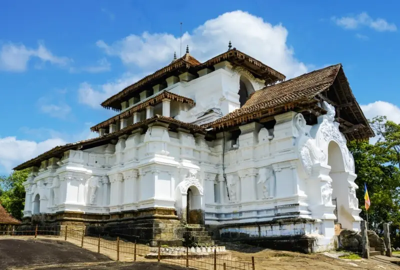 Lankatilaka Tempel