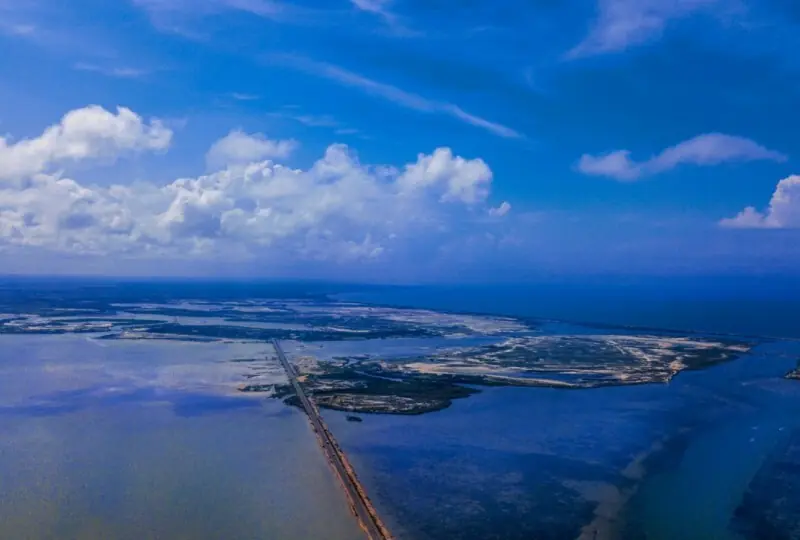 Alte-neue Brücke von Mannar Alte-neue Brücke von Mannar
